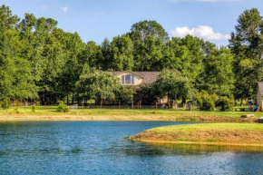 Lakeside Getaway by Lake Conroe